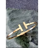 Altın T Model Kelepçe Bilezik