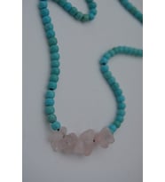 STONEAGE JEWELLERY Pembe Kuvars ve Turkuaz Taşlı Metalsiz Kolye (Altın / Dore)