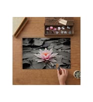 Pembe Lotus Çiçeği- Bataklık Bitkisi Tasarımı 240 parça Ahşap Puzzle Ahşap Kutuda MP00079