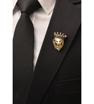 Esgue Taşlı Gold Renk Kral Taçlı Aslan Yaka Broş