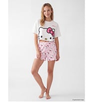 LCW Young Pembe Keseli Hello Kitty Baskılı Kadın Şortlu Pijama Takımı
