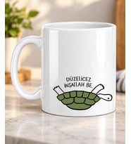 Düzelicez İnşallah Be Yazılı Komik Tasarım Kaplumbağalı Sevdiklerinize Hediye Porselen Kupa Bardak