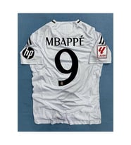 R.e.a.l.m.a.d.r.i.d 2024/25 Yeni Sezon Kylian Mbappe Iç Saha Forması (Beyaz)