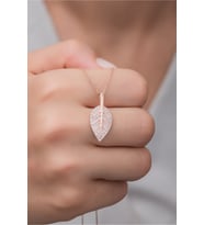 925 Ayar Gümüş Rose Zirkon Taşlı Yaprak Kolye