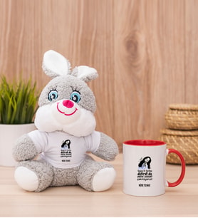 Kişiye Özel Herkes Delirdi Tasarım Esprili Peluş Tavşan ve Kırmızı Kupa