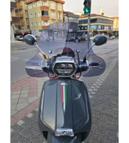 MOTOCAM Arora Mojito 50 Ön Cam 2023-2026 Model 43cm Füme Renkli 4mm Elcikli APARATSIZ