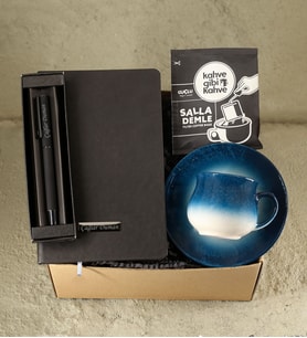 Kişiye Özel Siyah Defter & Kişiye Özel Siyah Roller Kalem & Vintage Fincan & Kahve Gibi Kahve Salla Demle Filtre Kahve Hediye Seti