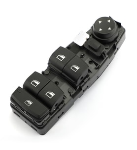 BMW F30-F80 328i xDrive CAM AÇMA DÜĞMESİ SÜRÜCÜ TARAFI ÖN DÖRTLÜ
