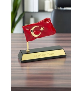 Kutulu Türk Bayraklı Metal Kişiye Özel Masaüstü İsimlik (Siyah)