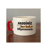 Haddiniz Hariç Her B*ku Biliyorsunuz Baskılı Sarı Kulplu Kare Kupa - Komik Hediye Bardak Fincan Mug