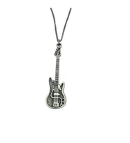Elektro Gitar Metal Kolye – 60 cm Zincir – Unisex Müzik Temalı Takı (Gümüş)