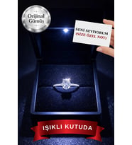 Işıklı Kutuda 1 Carat Kadın Oval Gümüş Yüzük (pırlanta Işıltılı)