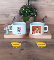Anneye Hediye Kupa Bardak Ahşap Altlıklı Kısa Fotoğraflı Anneler Günü Doğum Günü Hediyesi