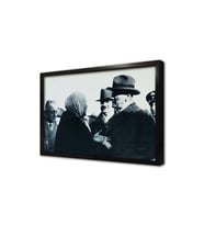 Atatürk Yaşlı Kadınla Konuşurken Çerçeveli Mdf Tablo