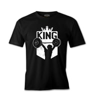 King Logo with a Man Holding Weights Siyah Erkek Tshirt