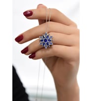 925 Ayar Gümüş Rodyum Kaplama Safir Kamelya Çiçeği Kolye