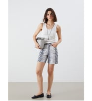 LCW Jeans Bej Standart Fit Yılan Derisi Desenli Kadın Jean Şort
