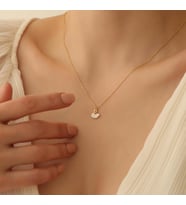 925 Ayar Gümüş Taşlı Minimal Kuğu Kolye (Altın)