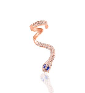 Söğütlü Silver Gümüş rose safir taşlı tekli yılan küpe.
