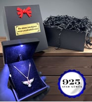 Size Özel İsimli Kutuda 925 Ayar Zümrüdü Anka Kuşu Kolye - Işıklı Kolye Kutusunda