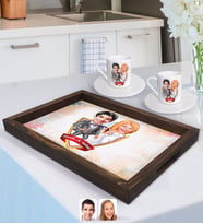 BK Gift Kişiye Özel İsimli Evleniyoruz Karikatürlü Doğal Ahşap Tepsi ve 2’li Kahve Fincan Seti-6