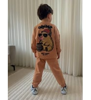 Cg Kids Capybara Erkek Çocuk 2 Iplik Kumaş Alt Üst Takım Süper Kalite Sırt Baskı Detaylı (Krem-Taba)