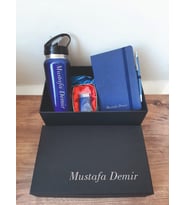 Dikdörtgen Üzeri Yazılı Kutuda  Emzikli Termos & Ajanda &Kalem & Çakmak Hediye Seti