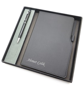 Signator® Codex  N171 Kişiye Özel Defterli Set - İsme Özel Siyah Kalem + İsme Özel Siyah Defter  İsme Özel Kutusunda Hediyelik Set (Karışık)