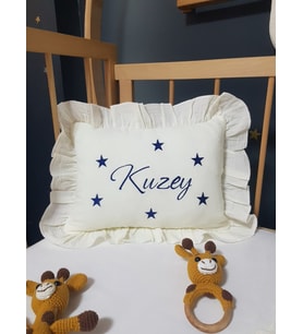 Baby Clime İsimli Müslin Bebek Kırlenti – Nakışlı Takı Yastığı veya Dekoratif Beşik Yastığı (Lacivert)