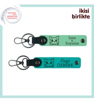 Kedi Deseni Sevenlere Uygun Hatıra, Kişisel İsim Yazılı Anahtarlık, x2’li, Açık Yeşil-Koyu Turkuaz