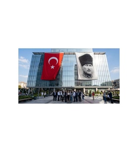 Siyah Beyaz Kalpaklı Atatürk Portresi Bayrak ve Türk Bayrağı Premium Raşel Kumaş 2'li Set 10x15 metre ATA30