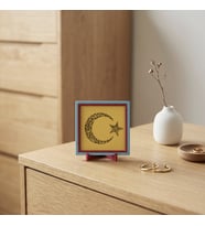 Kelime-i Tevhid Yazılı Hilal Motifli Dekoratif Obje, Yaşam Alanınıza Huzur Katan Tasarım 10x10 cm