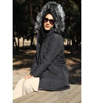 Kışlık Yaka Kürklü Uzun Kadın Şişme Tesettür Mont (Siyah)