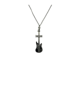 Duman Grubu Esinli Gitar Figürlü Unisex Kolye – 60 cm Zincirli Rock Tarz Takı Ürün Açıklaması: (Gümüş)