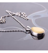 Kehribar (Fosilleşmiş Çam Reçinesi) Gümüş Kolye Ucu - M357