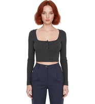 Stil Kadın Düğme Detaylı Fitted Vücuda Oturan Fitilli Esnek Bluz Crop Örme Slim Kalıp