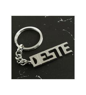 Deste İsimli Anahtarlık
