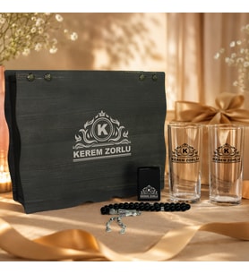 Kişiye Özel Ahşap Kutulu Rakı Bardağı Hediye Seti – Çakmak ve Tesbihli