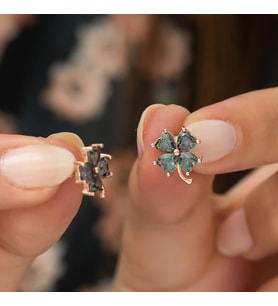 Mistik Topaz Taşlı Rose Gold Kaplama Yonca Gümüş Küpe
