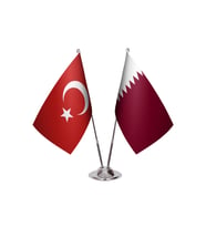 Katar İkili Masa Bayrağı