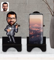 BK Gift Kişiye Özel Erkek Patron Karikatürlü Ahşap Biblo Telefon Standı-3