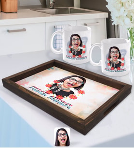 BK Gift Kişiye Özel Melek Annem Karikatürlü Doğal Ahşap Tepsi ve 2’li Kupa Bardak Seti-1