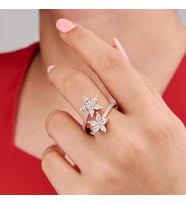 Rose Kaplama Beyaz Zirkon Taşlı Çiçek Motif Gümüş Bayan Yüzük