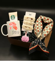 Kişiye Özel Çiçek Baskılı Kupa& Lacivert/Turuncu Renkli Fular& Melek Tasarım Işıklı Pembe Kar Küresi& Üçlü İnci Toka& Starbucks Kahve Hediye Seti