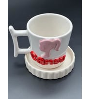 Barbiee Figürlü Pembe Kırmızı İsimli Kupa Mug (Krem)