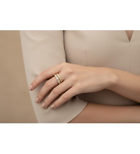 STİL İNCİSİ/XUPING JEWELRY PRİZMA ZİRKON TAŞLI YÜZÜK