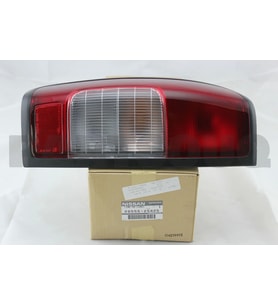 Stop Lambası Pıckup  98-02 D22 /Pıckup 02-12 Skystar Duylu Sol (Oem No: 26555-2S425)