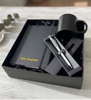 Kişiye Özel Premium İsme Yazılı Siyah Defter Kalem Kupa Hediye Seti