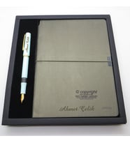 Scrikss İsme Özel Verona Defter + 419 Mint Dolma Kalem Hediyelik Set - SVG192 İsme Özel Defter Kalem Kutulu Set