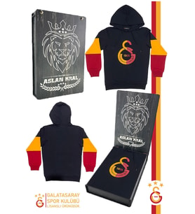 Galatasaray Orijinal Lisanslı Logo Siyah Kapüşonlu Sweat Hediyelik Ahşap Kutulu (Siyah)